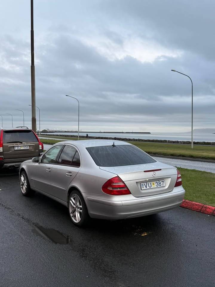 2004 Mercedes-Benz E-Class