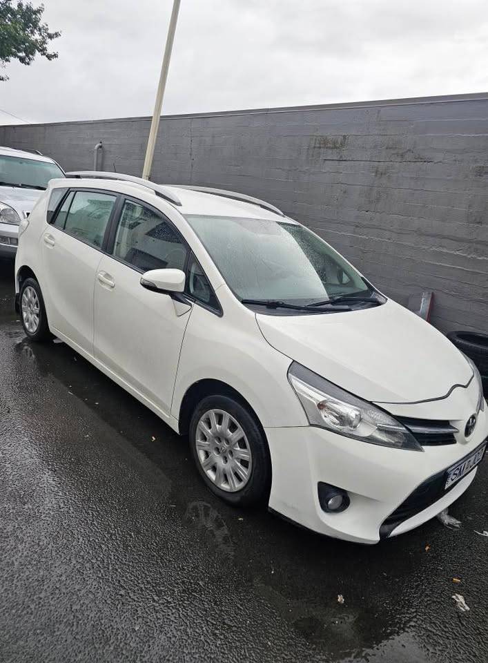2017 Toyota Verso