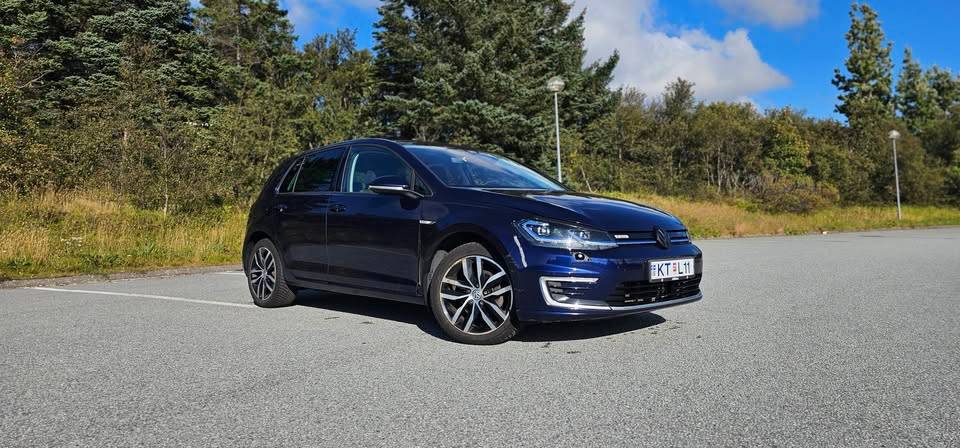 2017 Volkswagen e-Golf